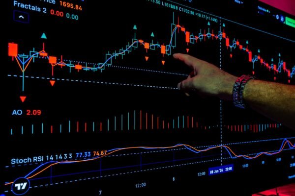 JAL stock investors